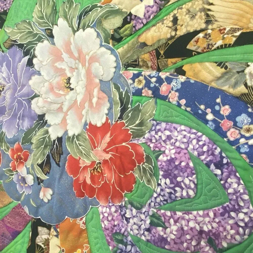 Handcrafted Bold Floral Quilt Wall Hanging 31X34 Multicolor Machine‎ Stiched